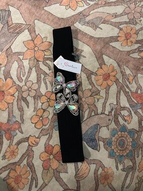 2 For 1 Deal ❤️ Stretch Waist Belt M/L. Second pic is Black/ Gold Belt Size M